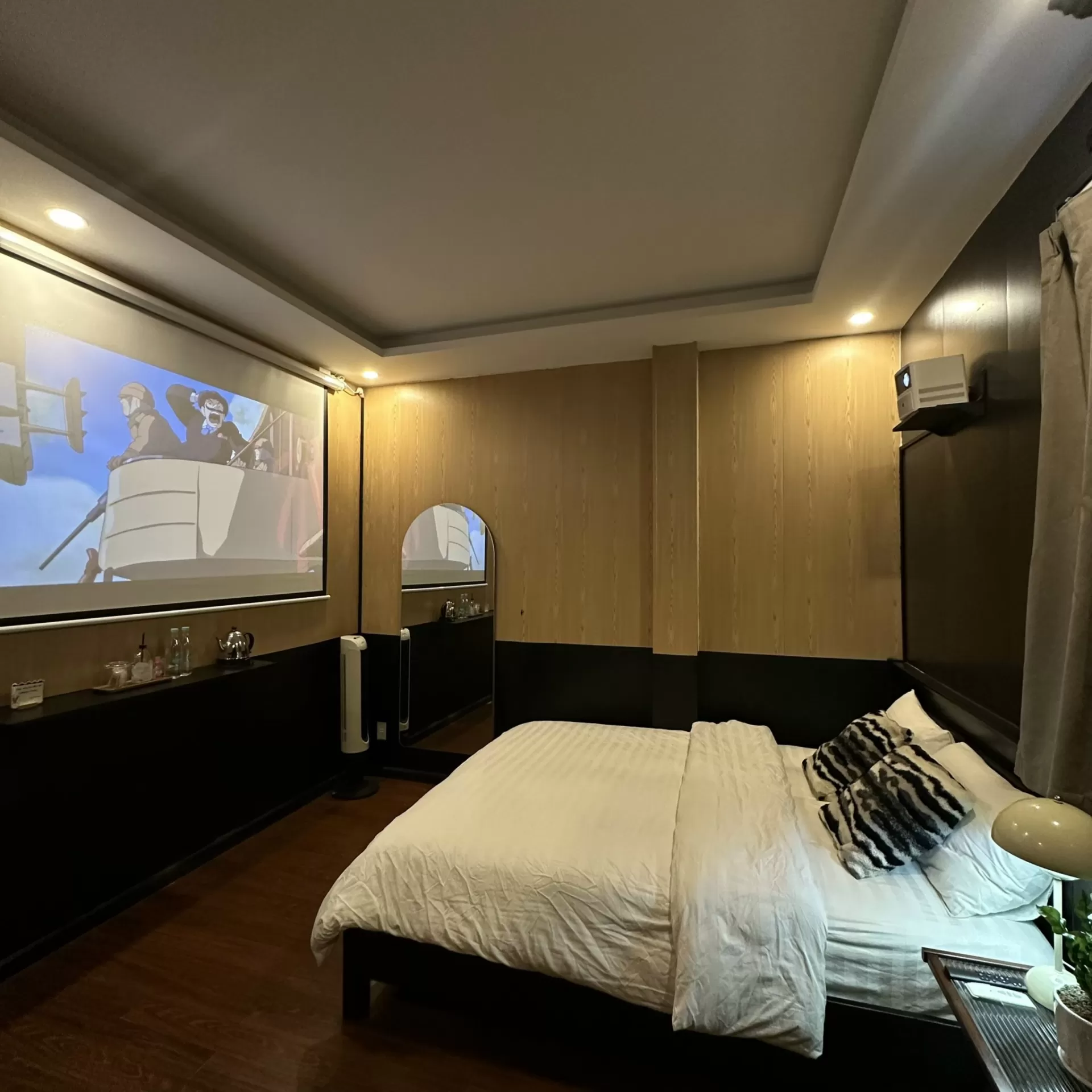 M&aacute;y chiếu mini