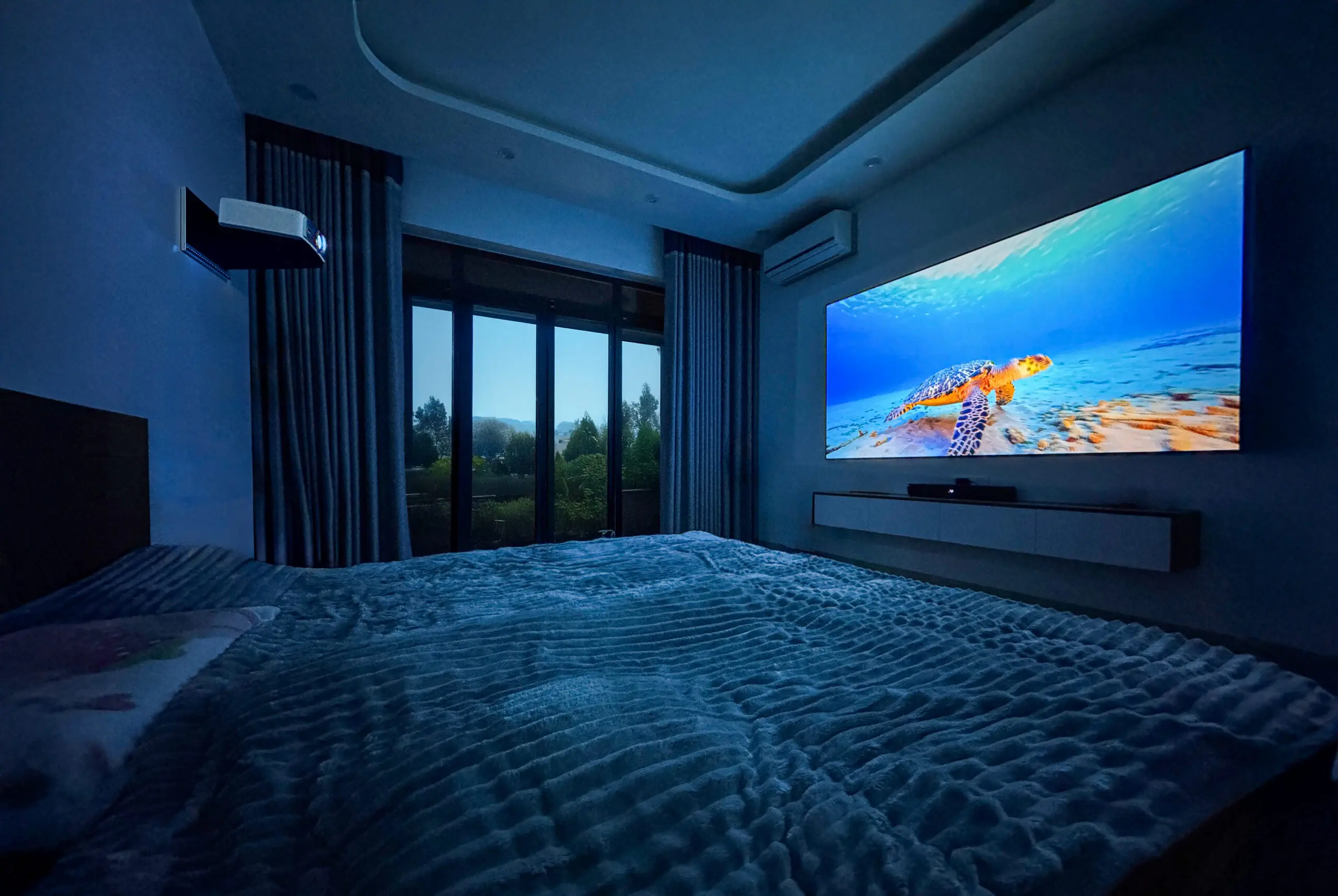 M&aacute;y chiếu mini gia đ&igrave;nh